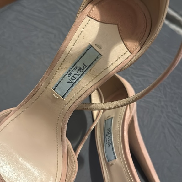 Prada heels - Picture 5 of 6